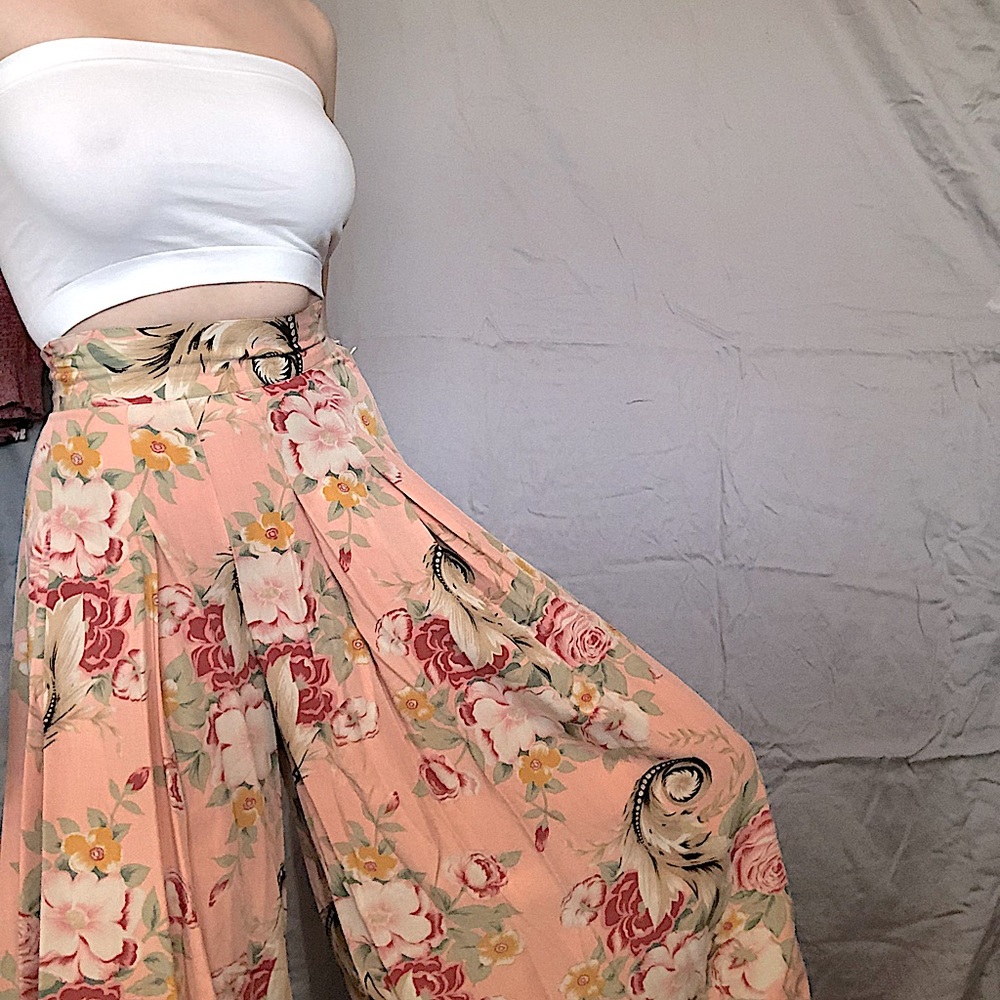 🌸GORGEOUS VINTAGE 70s FLOWY FLOWER PANTS🌸